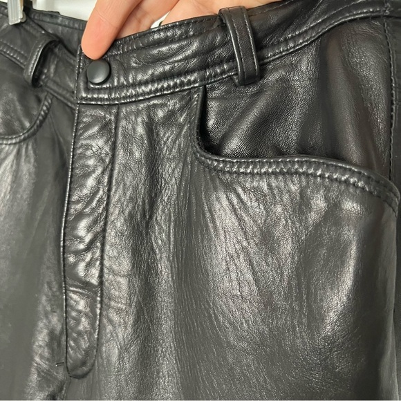 Danier genuine leather straight leg pants size 4 - Picture 8 of 10